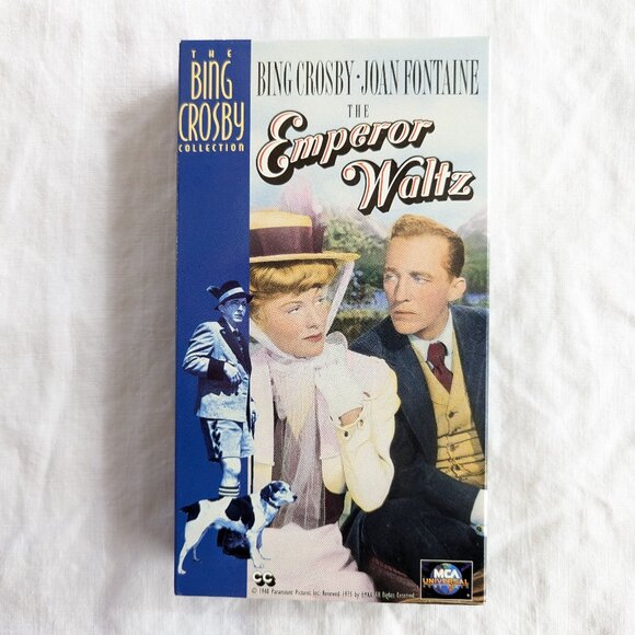 3/$15 The Emperor Waltz (1948) VHS tape Bing Crosby Joan Fontaine - Picture 2 of 7